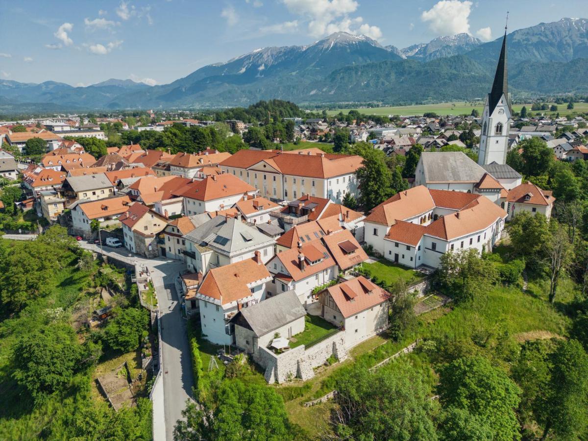 Meznarija Radovljica Exterior foto